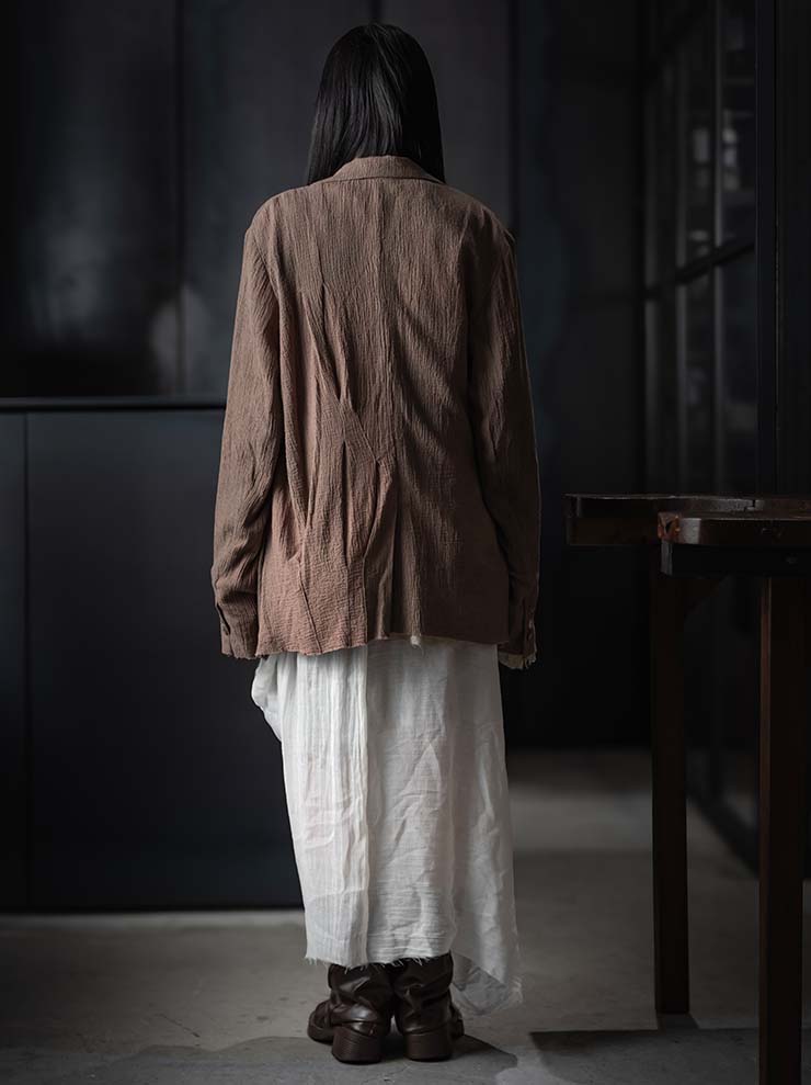 CHIAHUNG-SU<br>WOMENS HAND WOVEN & MUD DYED PEAK LAPEL / LIGHT LOTUS