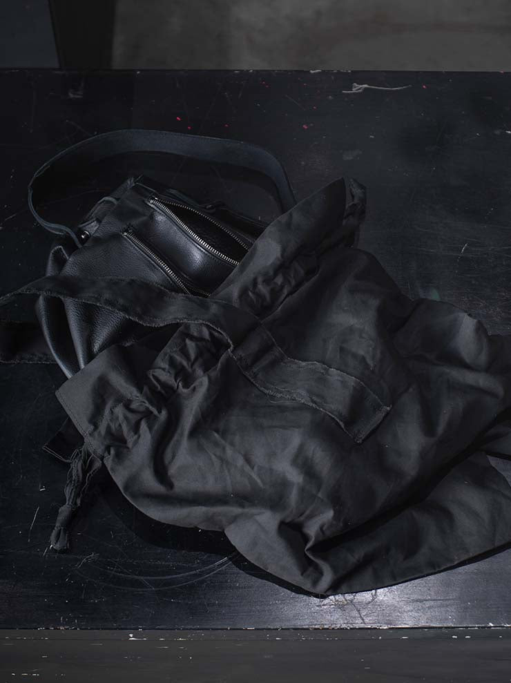 TUFORÉE<br> Leather bag / REAR FLAT LARGE / BLACK