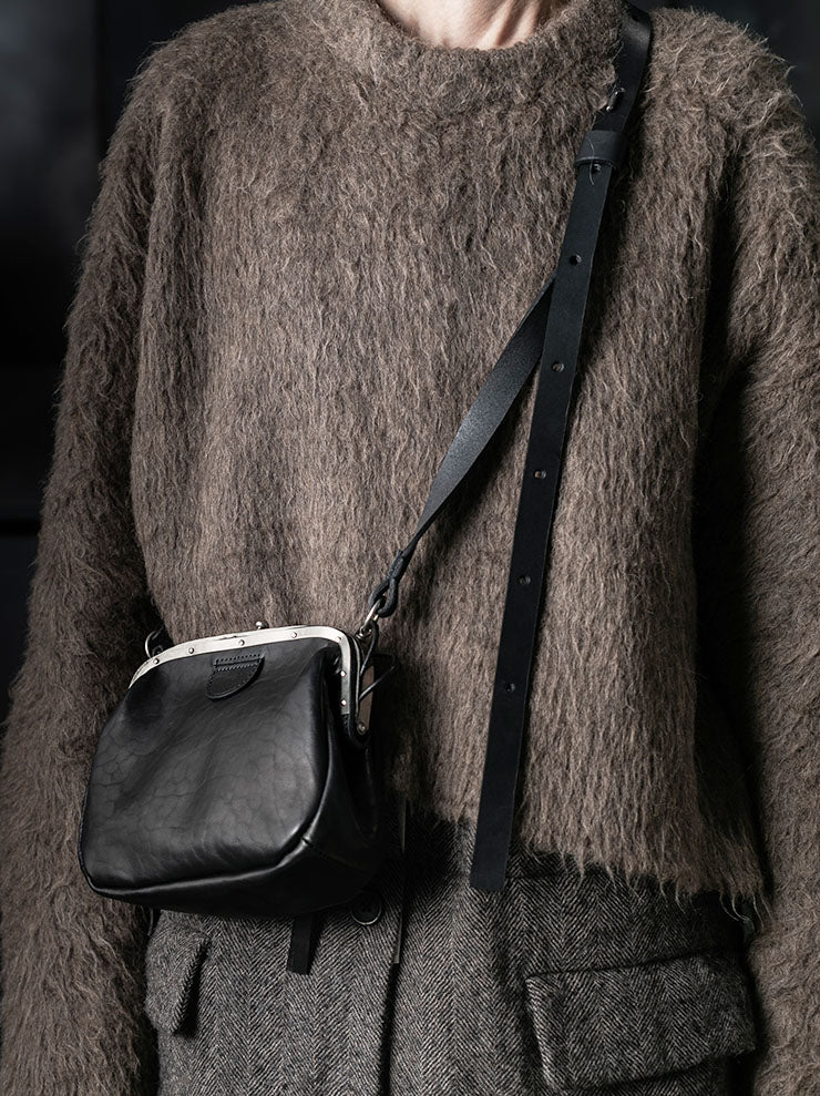 MDK – MIRANDA KALOUDIS<br>FRENCH LOCK BAG M / HORSE LEATHER / BLACK