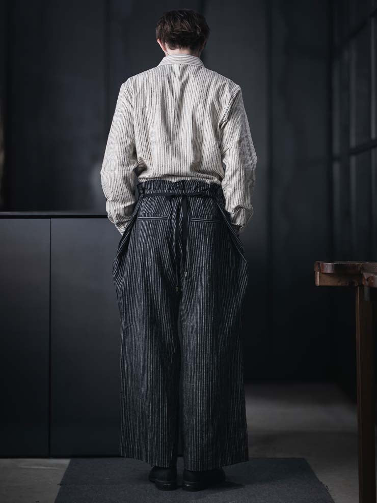 individual sentiments<br>UNISEX ラップワイドパンツ / black