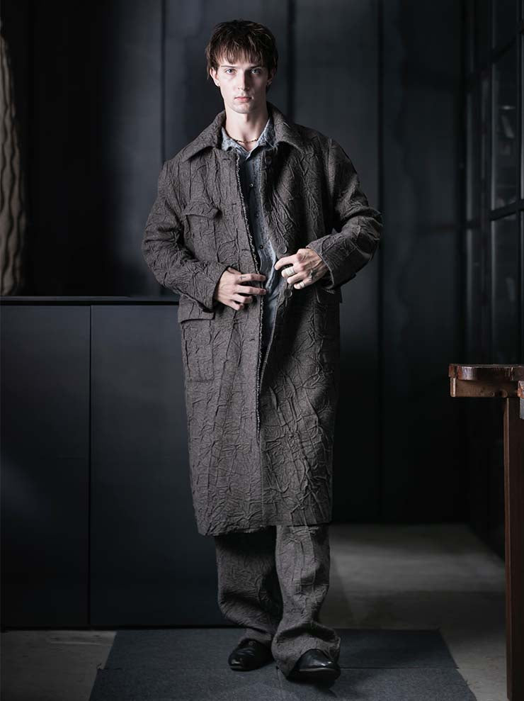 K'ANG<br>UNISEX OVERSIZE DETACHBLE HOOD REVERSIBLE COAT / OFF BLACK + BROWN