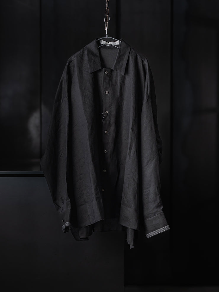 K’ANG <br>Unisex oversized back pleated shirt / BLACK