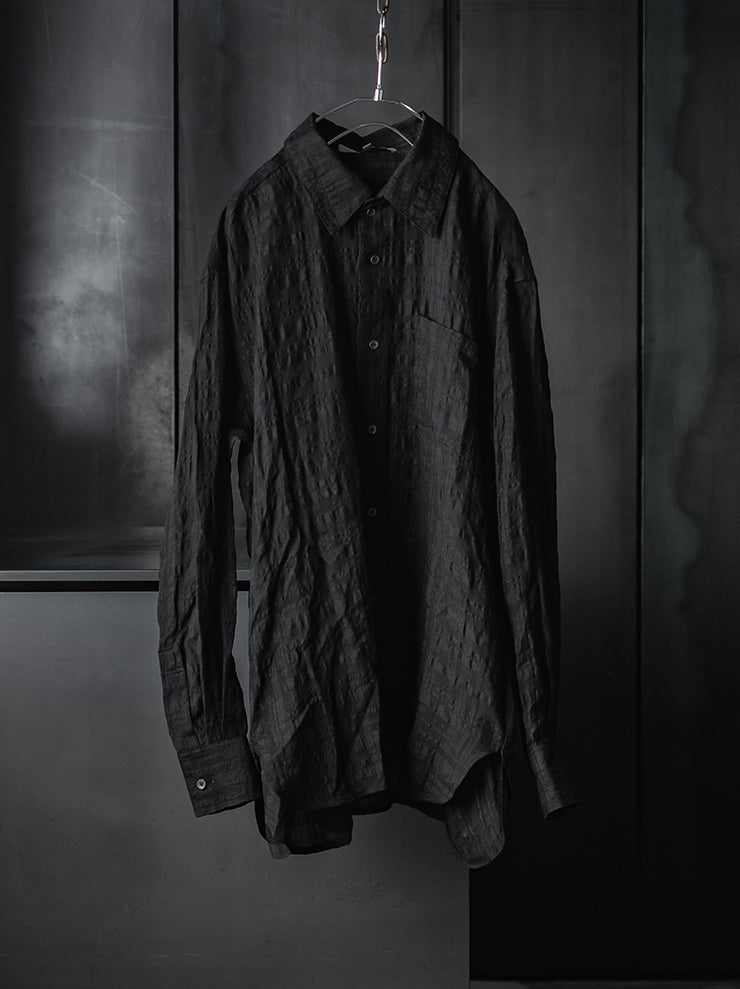 CHIAHUNG-SU<br>RELAXED-FIT HAND WOVEN & TIE DYED SHIRT WITH CHEST POCKET / BLACK CHECKER