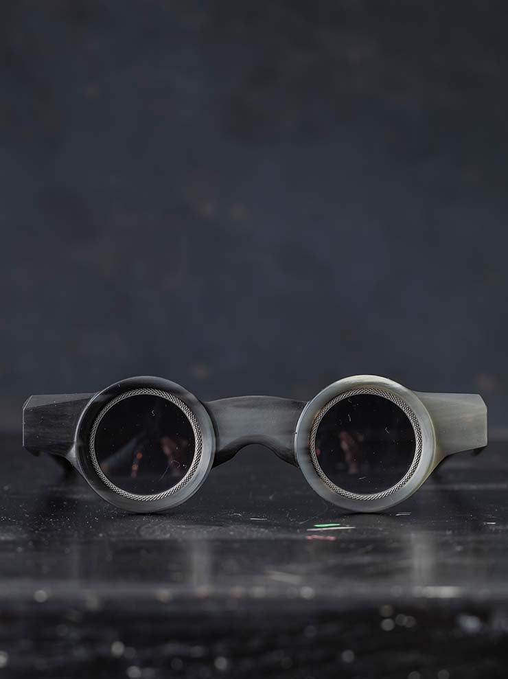 RIGARDS × ZIGGY CHEN<br/>GENUINE HORN フレームサングラス / BLACK & WHITE / RG1940ZC