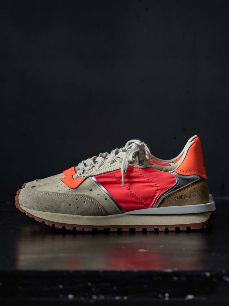 HIDNANDER<br> WOMENS SPORTS SNEAKERS / SAND × RED LOBSTER