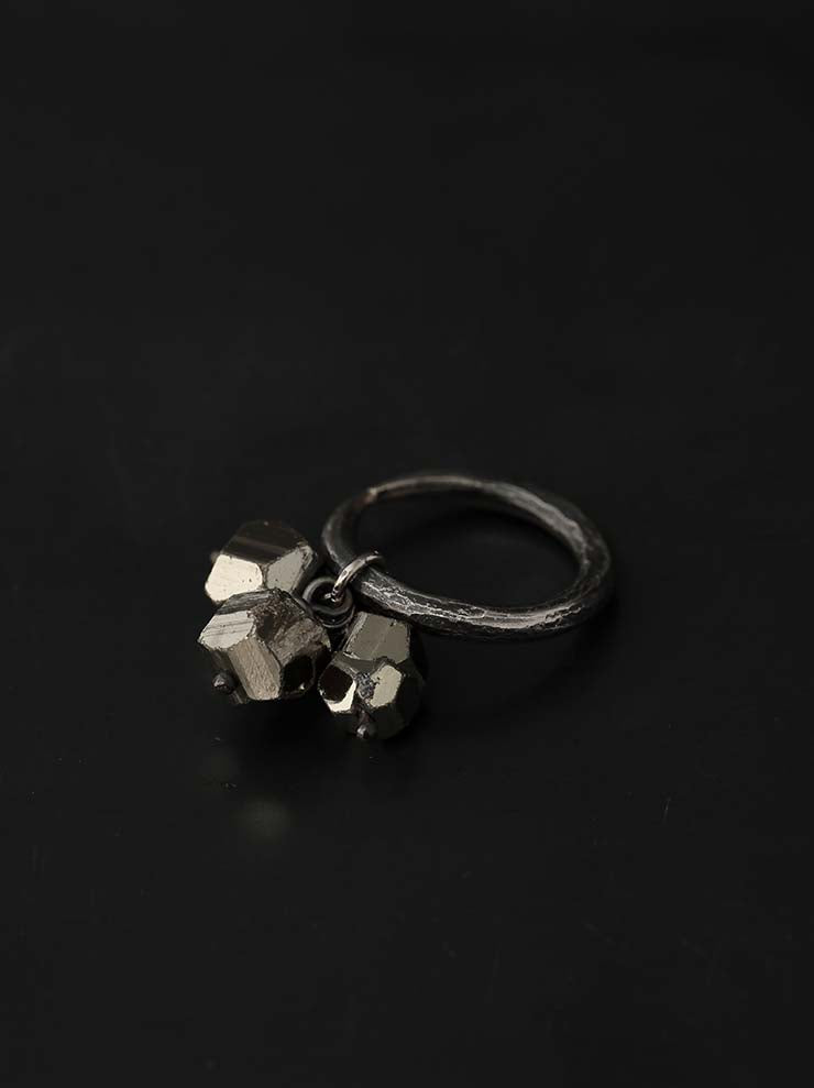 DETAJ<br> MINERAL SILVER RING