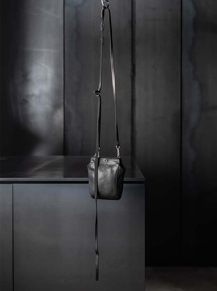 GUIDI<br> Crossbody bag RT03 BLKT / SOFT HORSE FULL GRAIN