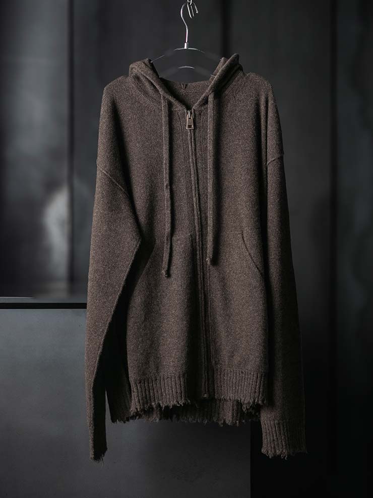 UMA WANG<br>MENS HOODED TOP / BROWN