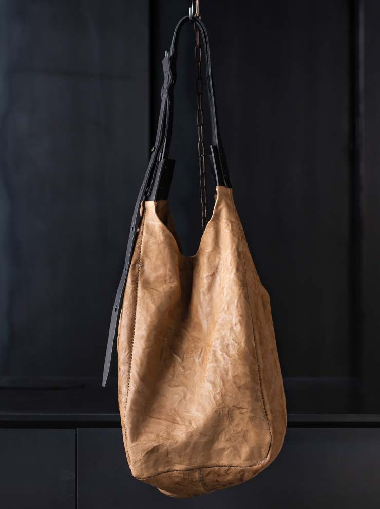 ISAAC SELLAM<br> Tote bag / CAMEL