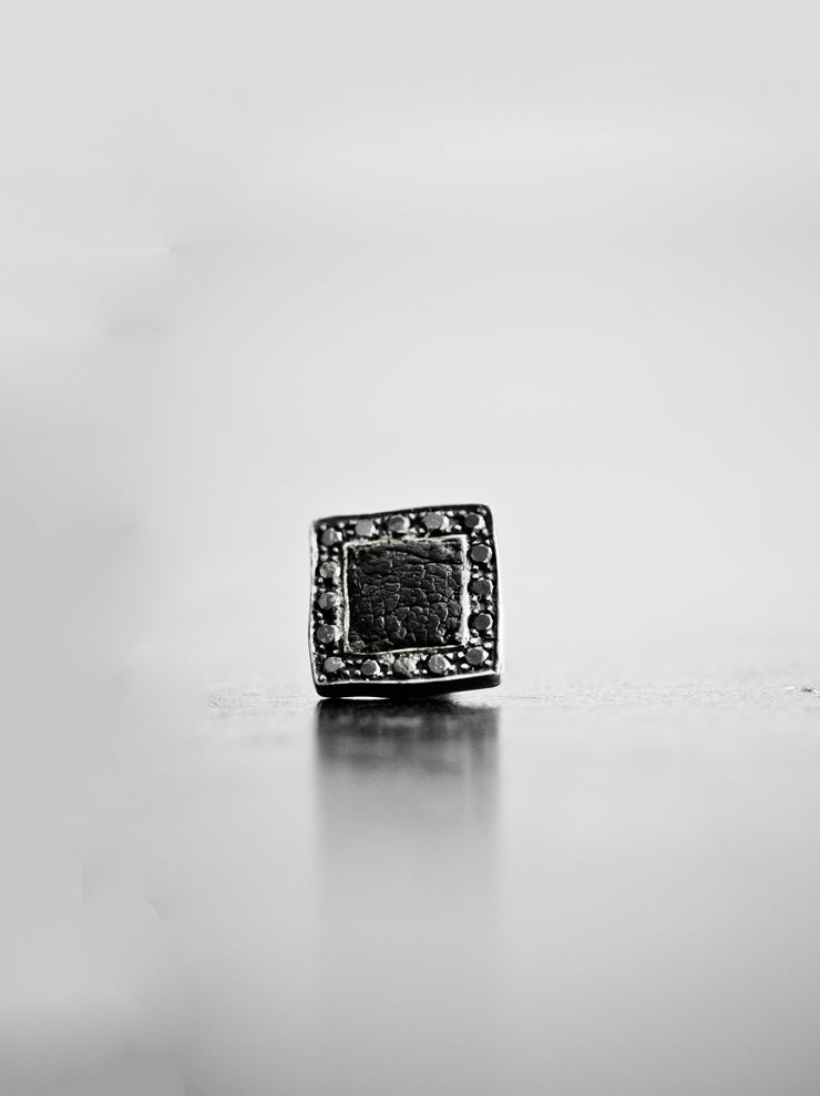 GUIDI<br> Silver x Black Diamond Horse Leather Detail Square Earrings G-OR02 BLKT