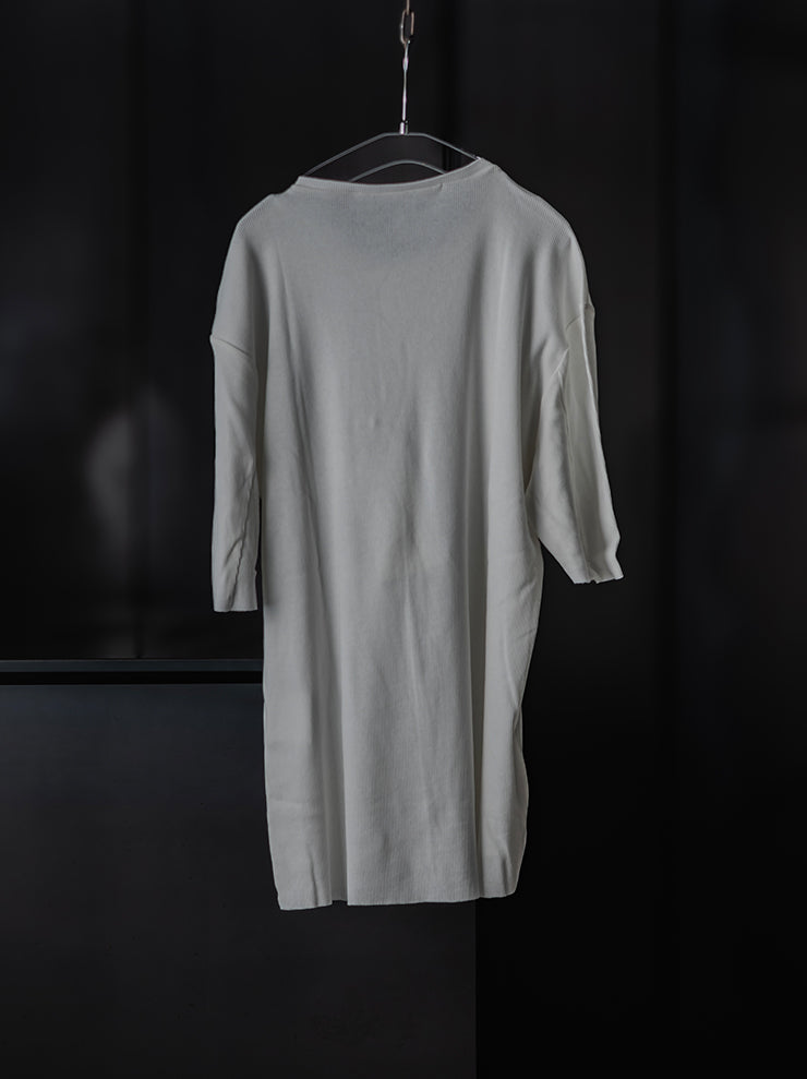 K’ANG <br>Unisex front buttoned round short sleeve T-shirt / WHITE