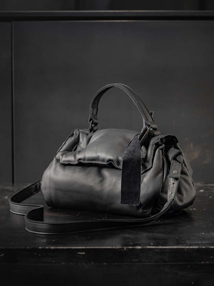 TUFORÉE<br> Leather bag / REAR MEDIUM / BLACK