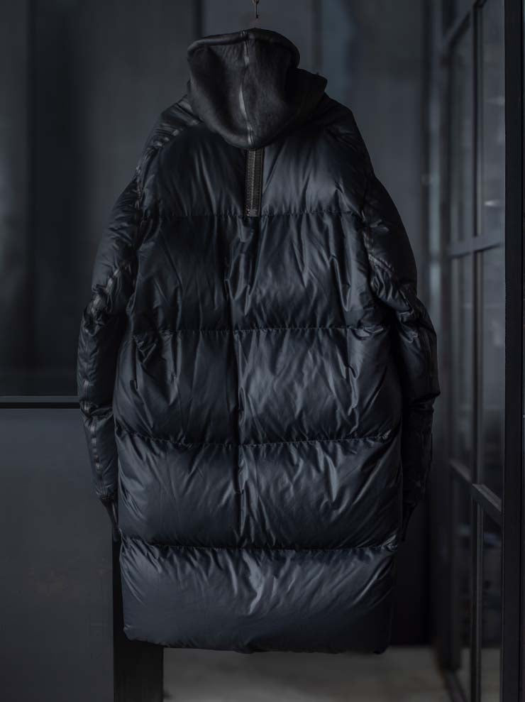 ISAAC SELLAM EXPERIENCE<br>UNISEX Contrast Material Down Coat / NOIR