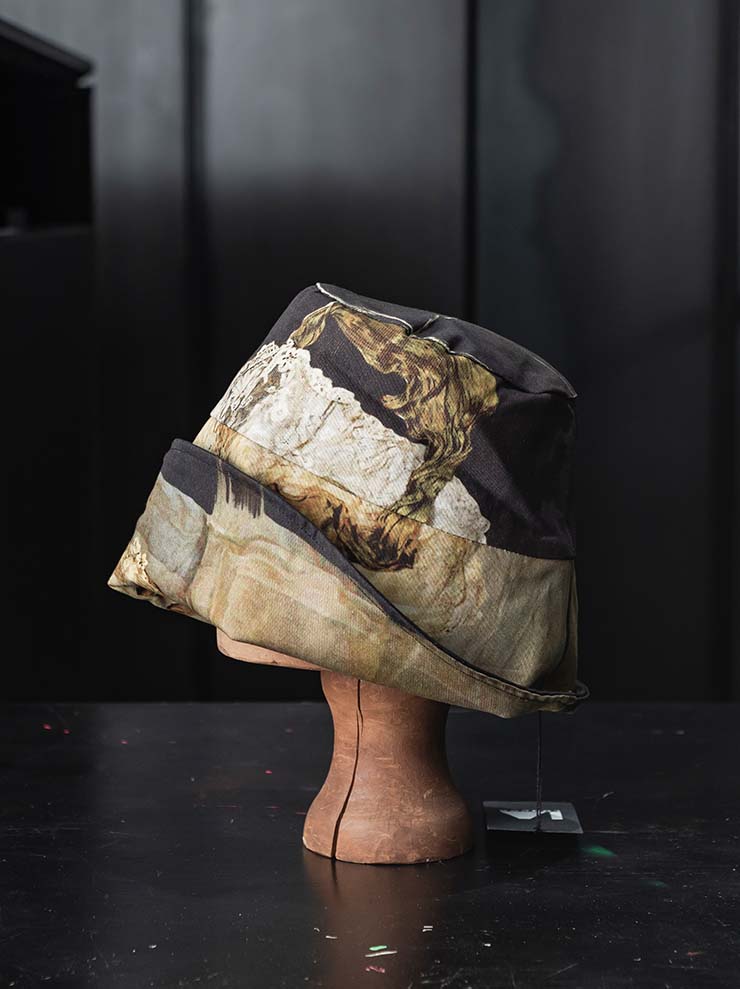 IA LONDON<br> PILGRIM HAT / LACE BOW PRINT