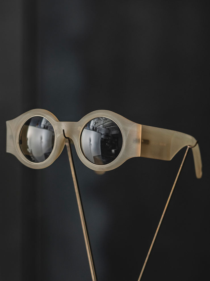 RIGARDS × UMA WANG<br> GENUINE HORN & TITANIUM FRAME SUNGLASSES / AMBER