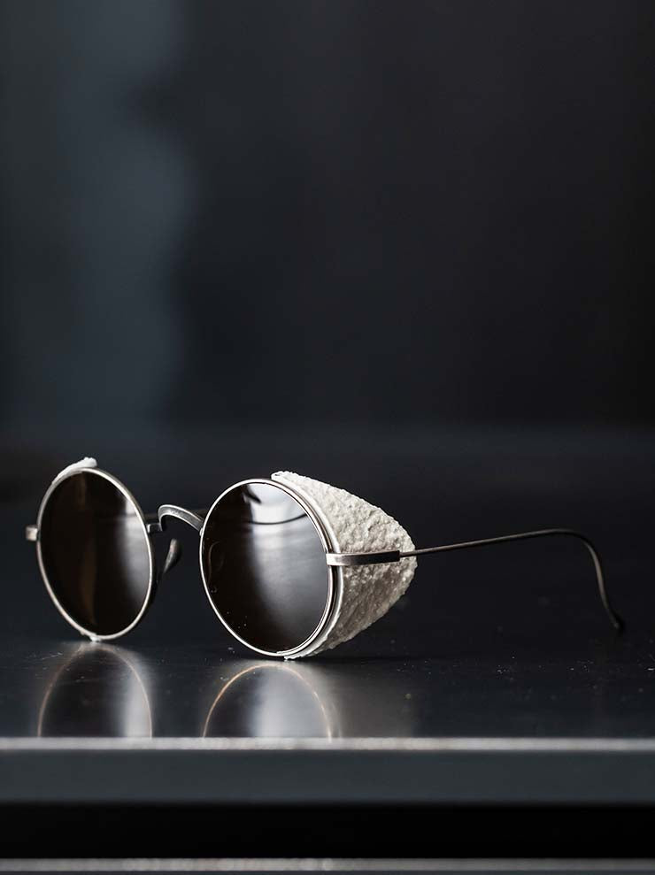 RIGARDS × UMA WANG<br/>STAINLESS STEEL & NATURAL STONES フレームサングラス / VINTAGE GOLD / RG00UW1