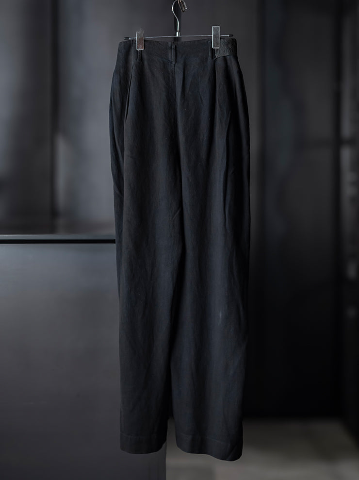 KINYAN LAM<br>UNISEX ナチュラルダイリラックスプリーツトラウザー / INDIGO BLUE
