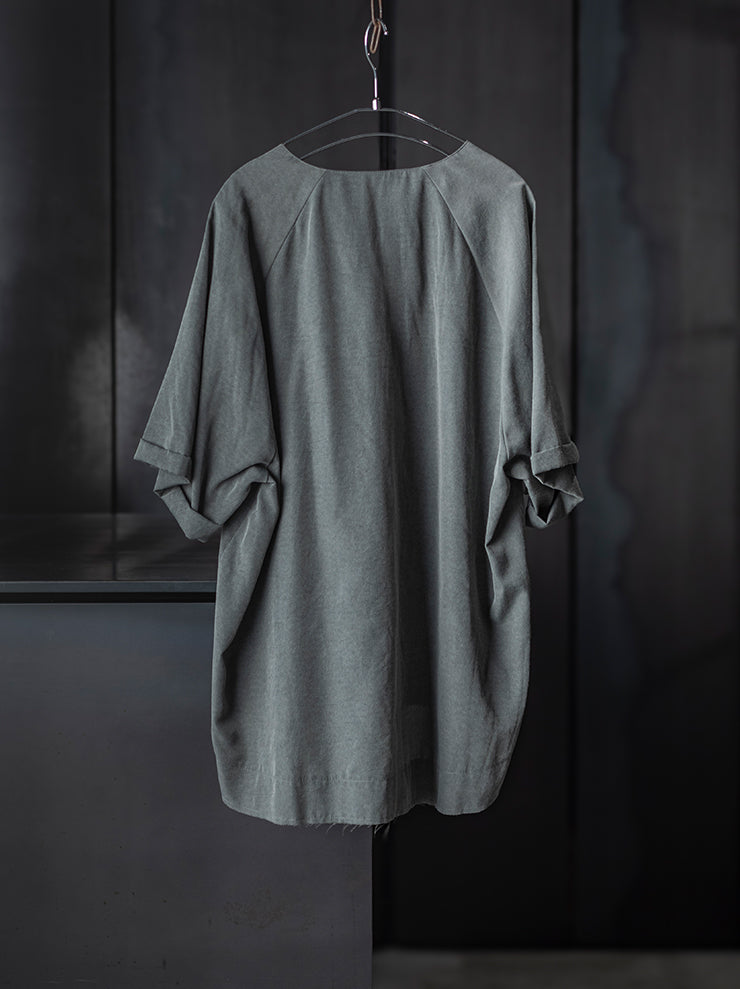 individual sentiments<br />UNISEX ワイドイージーTシャツ / GRAY GREEN