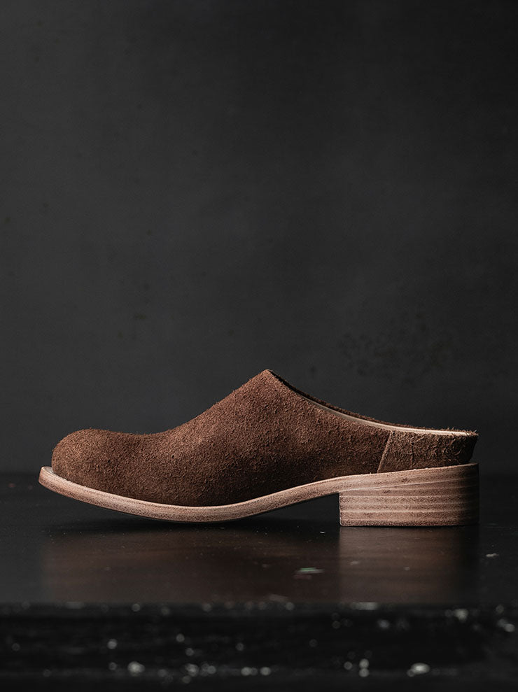 THE BACKWARD VENDOR<br>レリックミュール / Brown