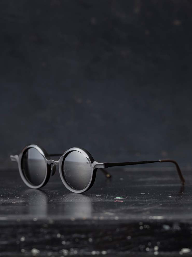RIGARDS × UMA WANG<br/>GENUINE HORN & TITANIUM フレームサングラス / BLACK / RG00UW18