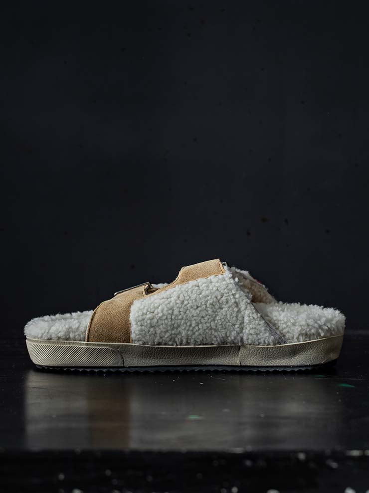 HIDNANDER<br> WOMENS SHEARLING SANDALS / CARAMEL × RED