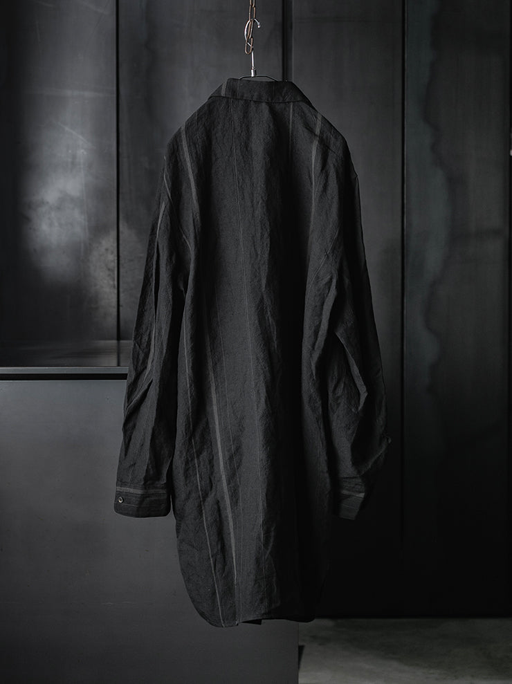 CHIAHUNG SU<br>RELAXED-FIT HAND WOVEN ELONGATE SHIRT / BLACK STRIPE