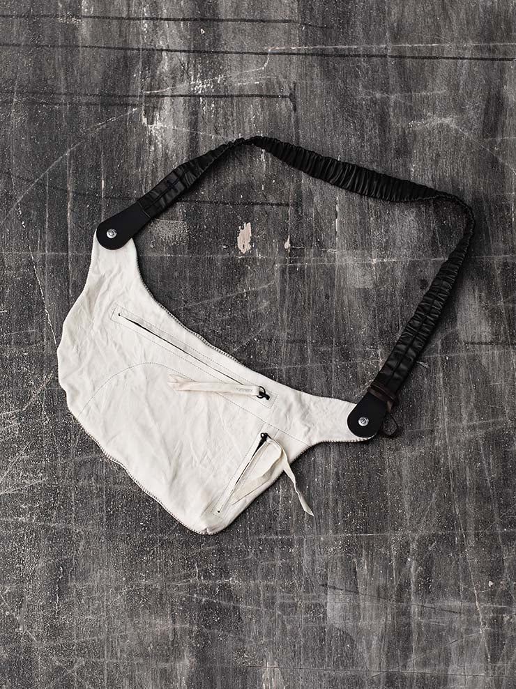 ISAAC SELLAM<br> Body bag / PLATRE