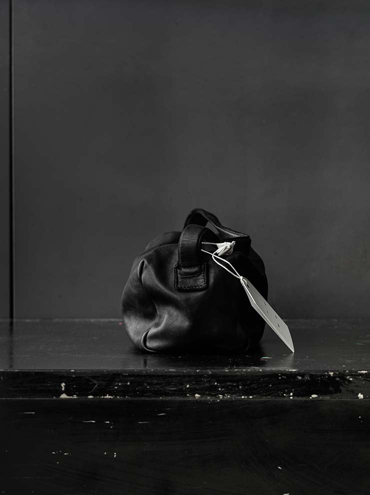 GUIDI<br>SMALL LEATHER HANDLE BAG JAN3 BLKT / SOFT HORSE FULL GRAIN