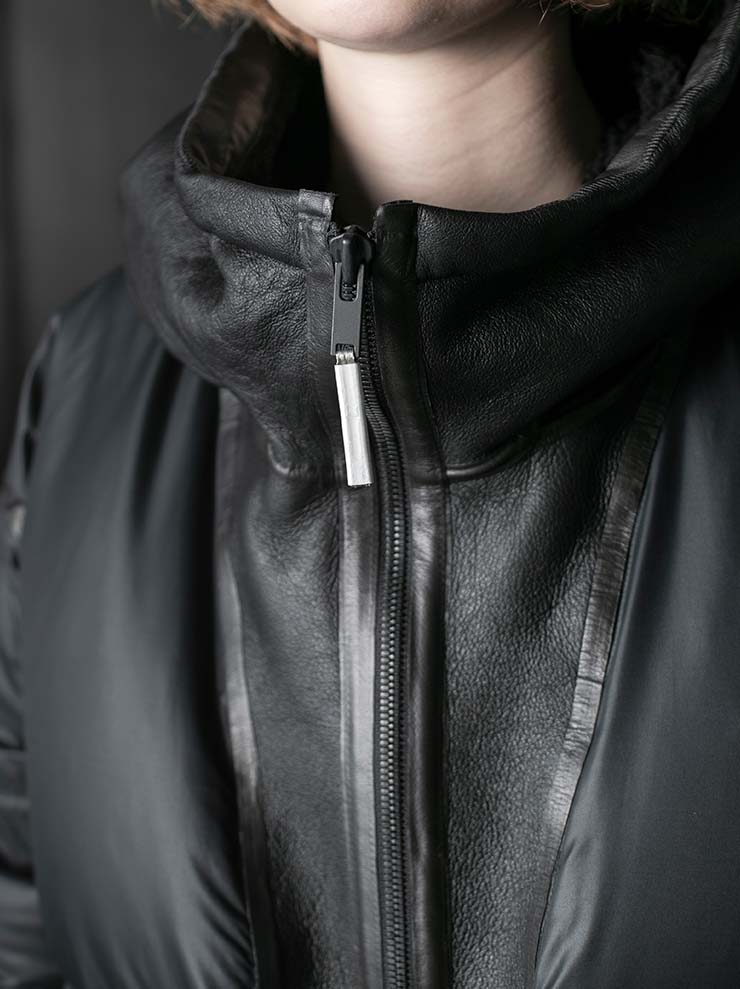 ISAAC SELLAM EXPERIENCE<br>UNISEX Contrast Material Down Coat / NOIR