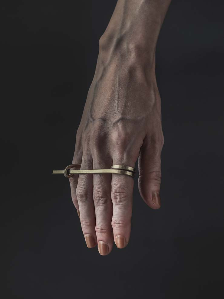 UMA WANG × DETAJ<br>HOLDER RING BRASS RING / MATTE GOLD