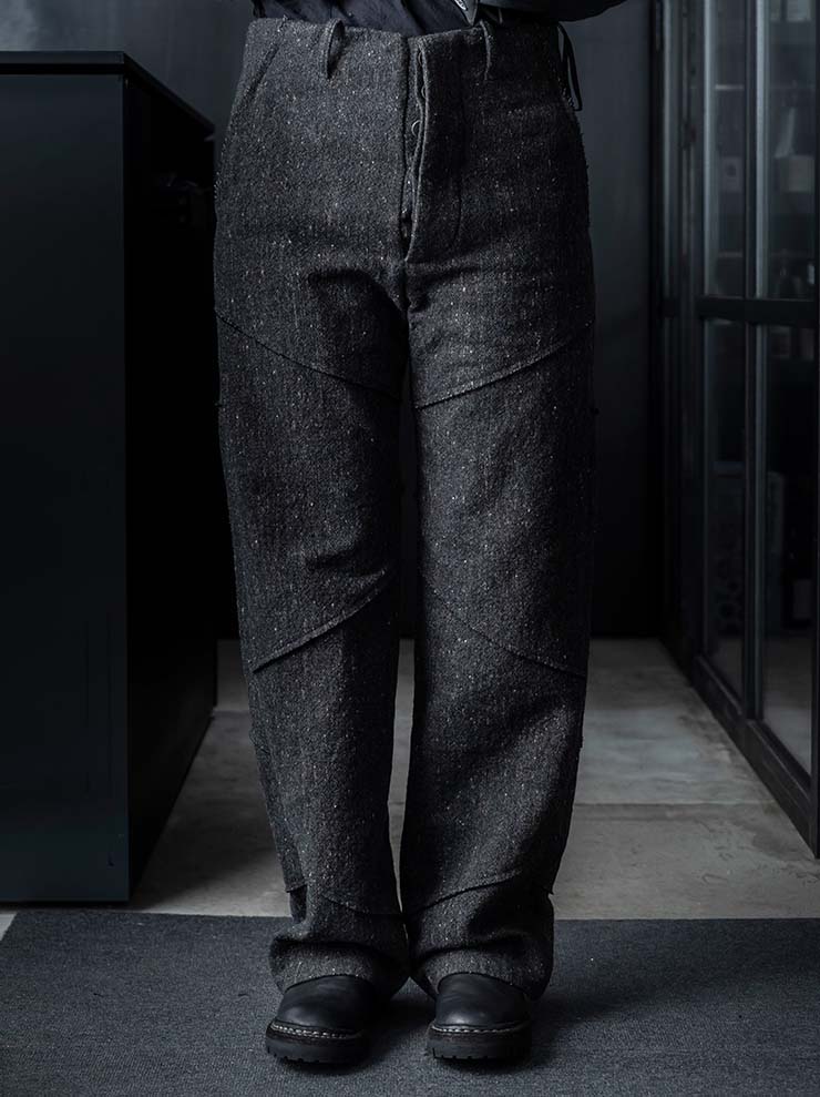 K'ANG<br>MENS SANPIETRINI PACHED WIDE FIT TROUSERS / DARK GREY