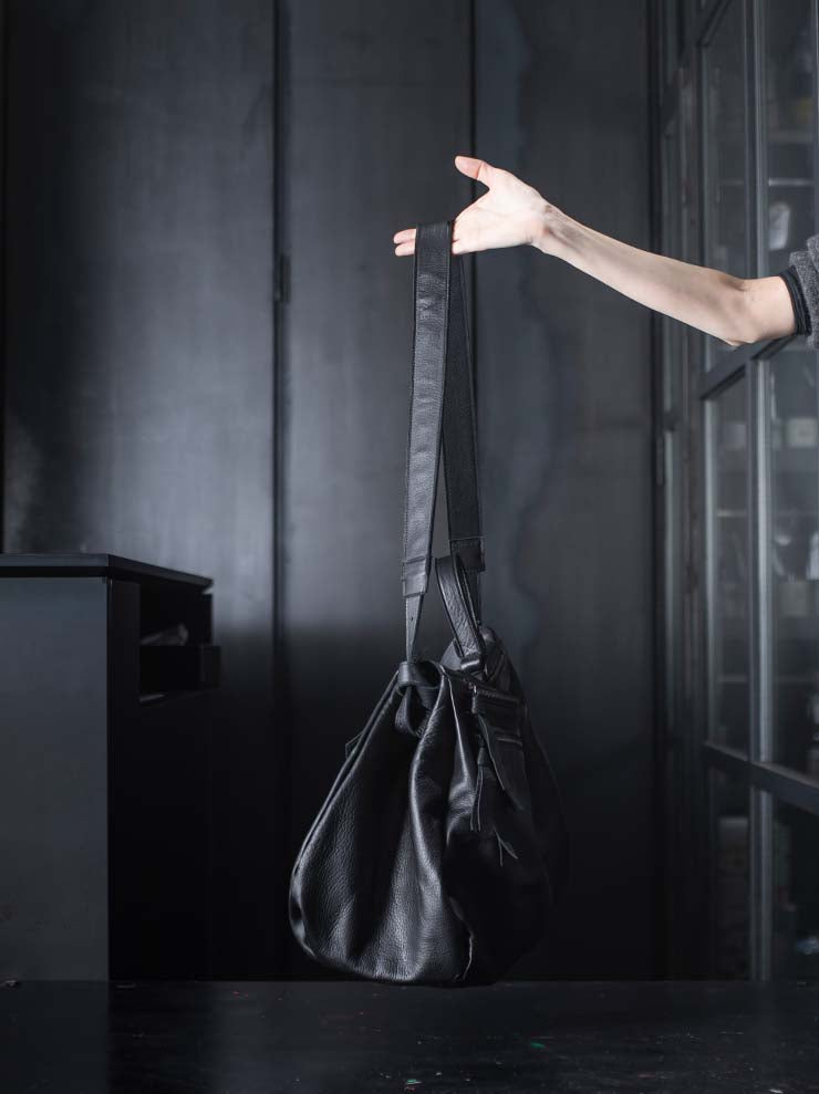 TUFORÉE<br> Leather bag / REAR FLAT LARGE / BLACK