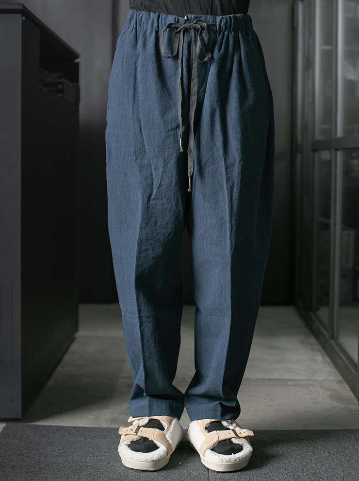 individual sentiments<br />UNISEX エラステックウエストイージートラウザー / indigo blue