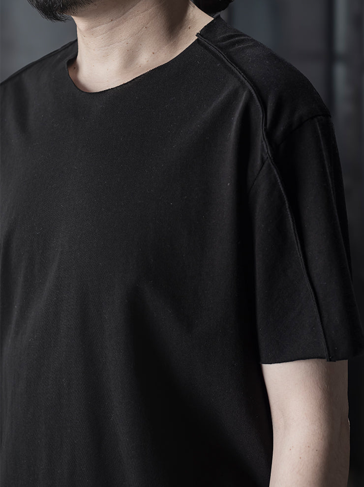 individual sentiments<br> UNISEX BASIC SHORT SLEEVE T-SHIRT / BLACK
