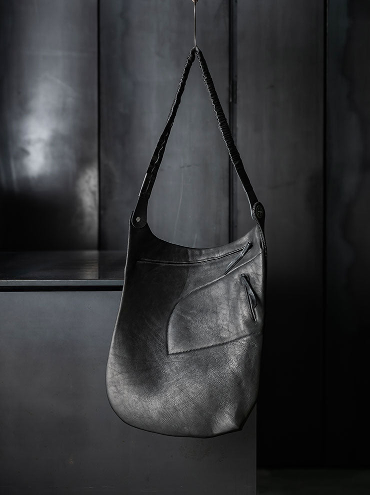 ISAAC SELLAM EXPERIENCE<br> Bonded Leather Messenger Bag / NOIR