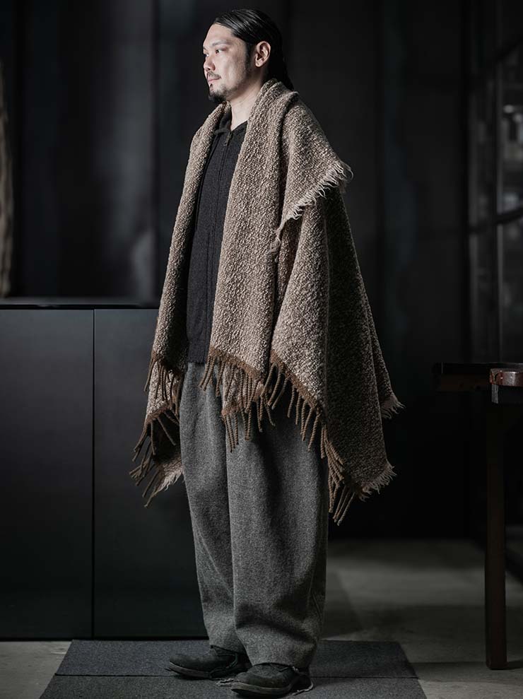 UMA WANG<br>SCARF / TAN
