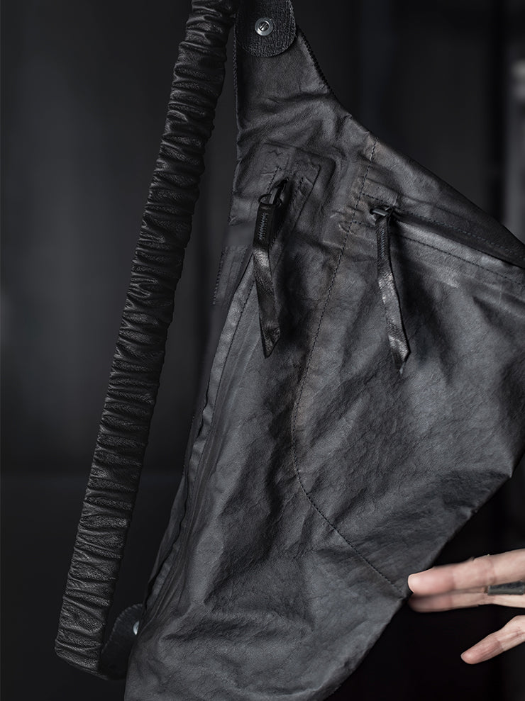 ISAAC SELLAM EXPERIENCE<br> Body bag / NOIR