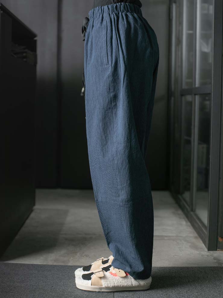individual sentiments<br />UNISEX エラステックウエストイージートラウザー / indigo blue