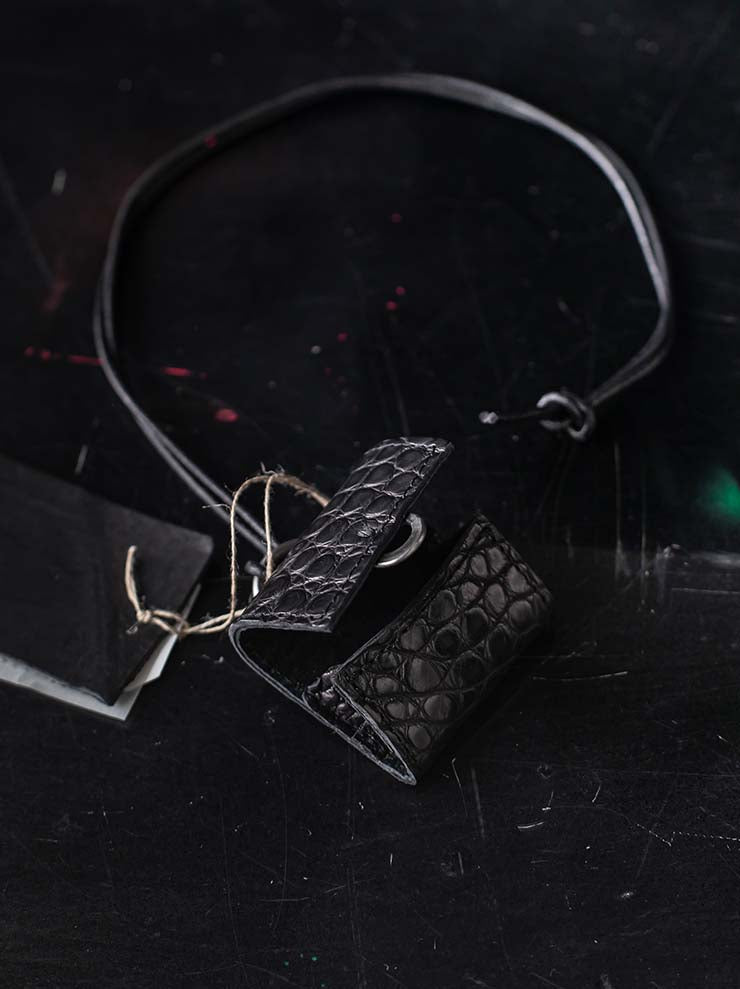 tagliovivo<br>エアポッズケース CROCODILE / BLACK<br>- exclusive for 24th of AUGUST -