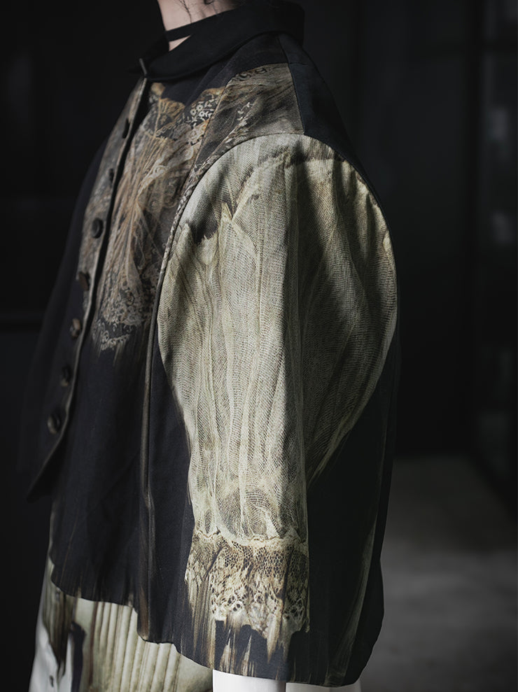 IA LONDON<br>TYPE TWO CAPE / LACE COLLAR PRINT