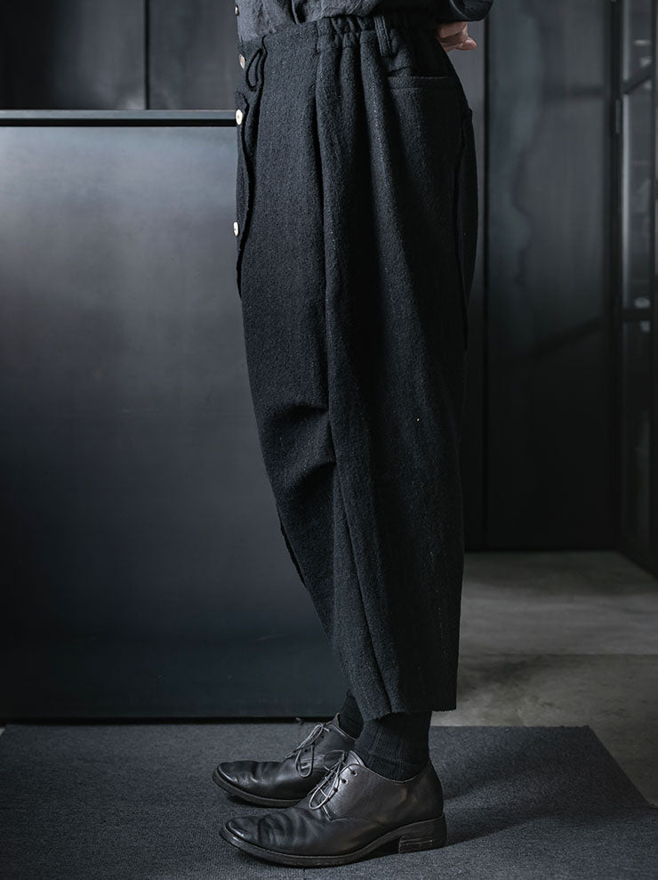 CHIAHUNG SU<br>MENS HAND WOVEN LOW CROTCH THICK WOOL TROUSER / BLACK STRIPE
