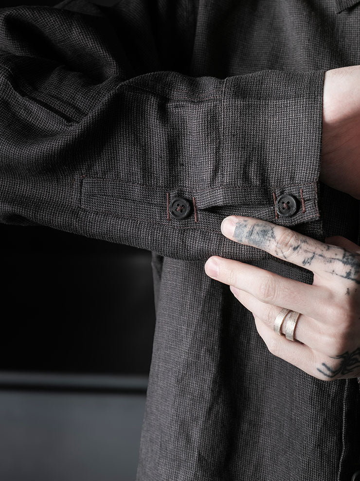 toward(s)<br> WELT SHIRT IN LINEN / Brown & Black