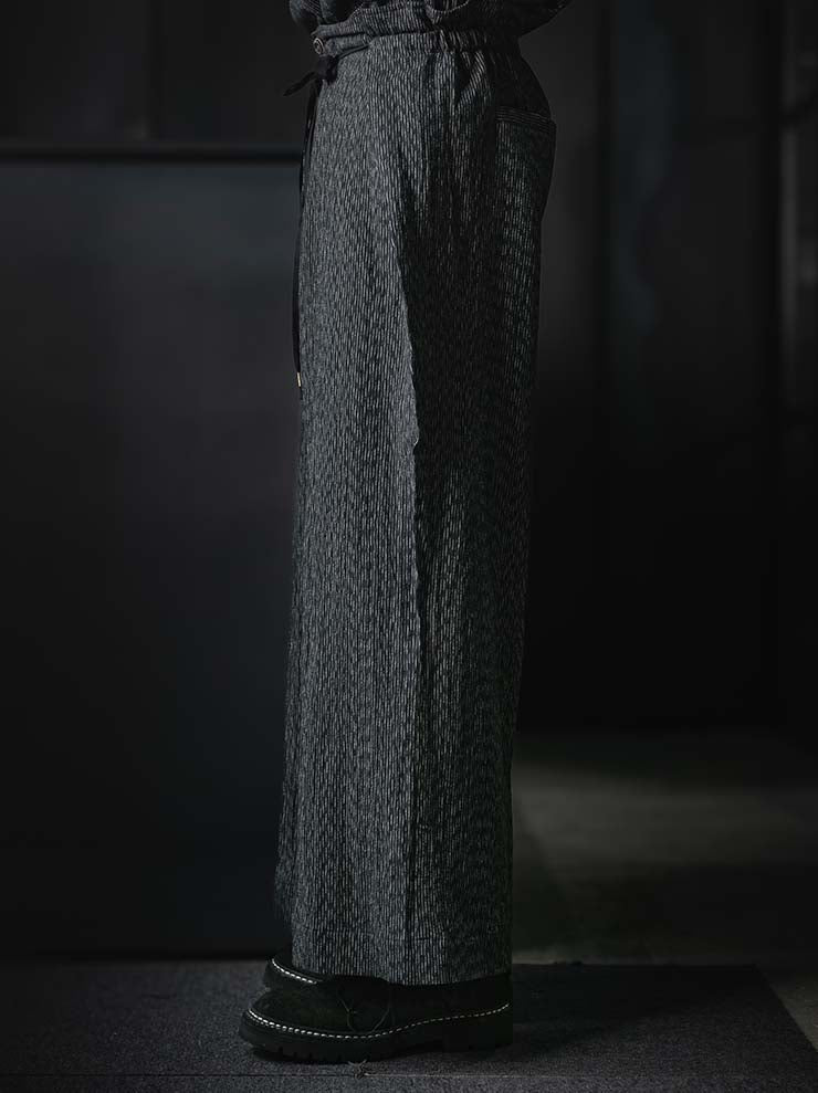 individual sentiments<br />UNISEX ラップワイドパンツ / BLACK