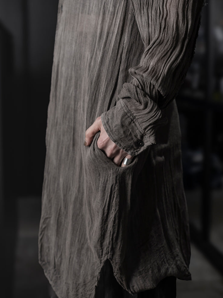 CHIAHUNG-SU<br> UNISEX HAND WOVEN MUD DYED BREATHABLE SHIRT / WEATHERED OAK