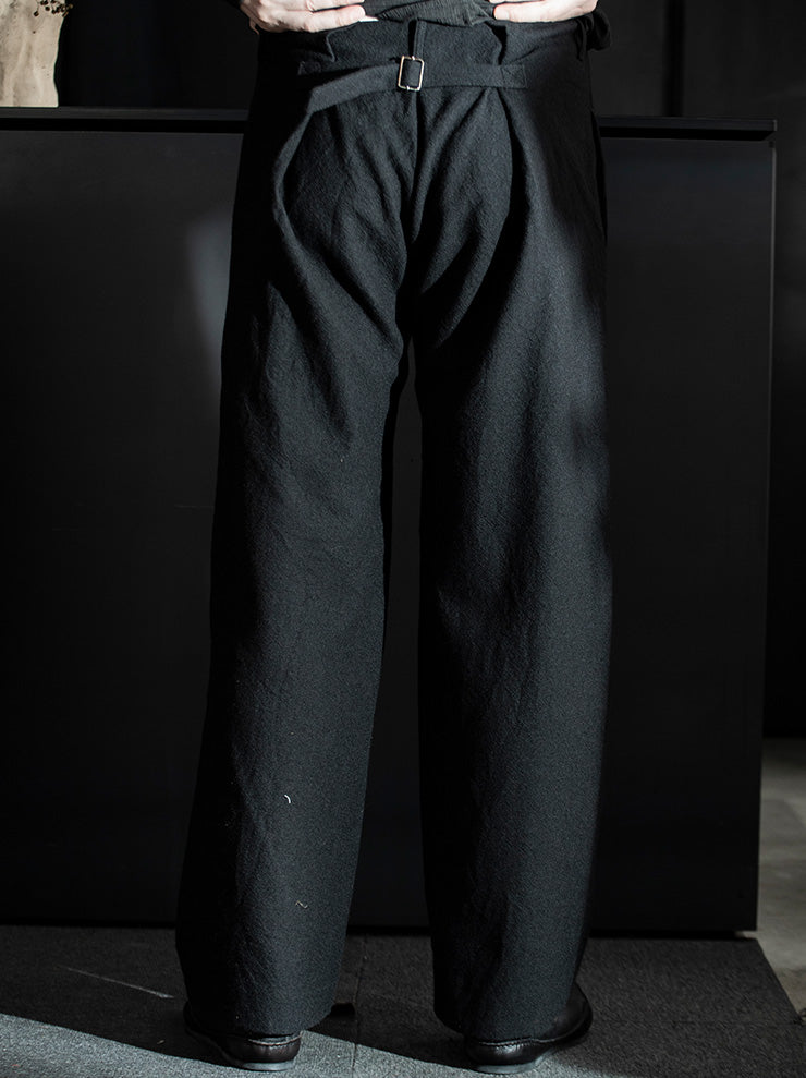 K'ANG<br> UNISEX BELTED HIP WIDE-FIT TROUSERS / BLACK