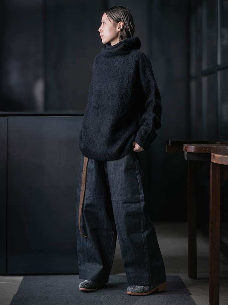 UMA WANG<br> WOMENS HIGH NECK LONG SLEEVE KNIT / BLACK