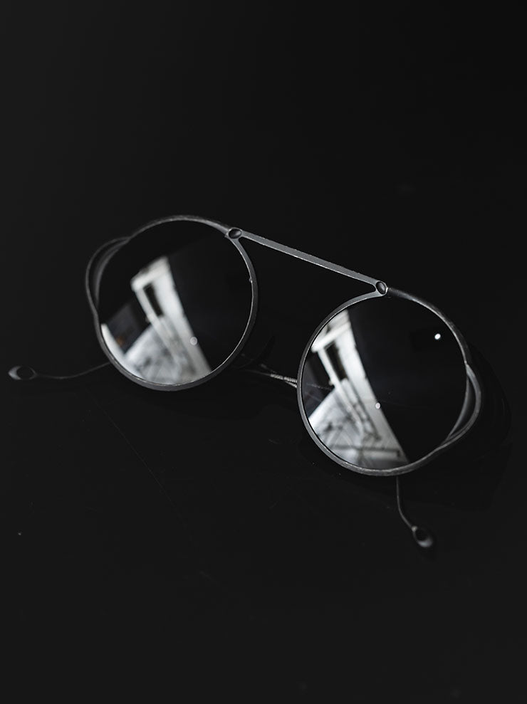 RIGARDS × BORIS BIDJAN SABERI<br/>TITANIUM フレームサングラス / ANTIQUE BRACK / RG1011BBS