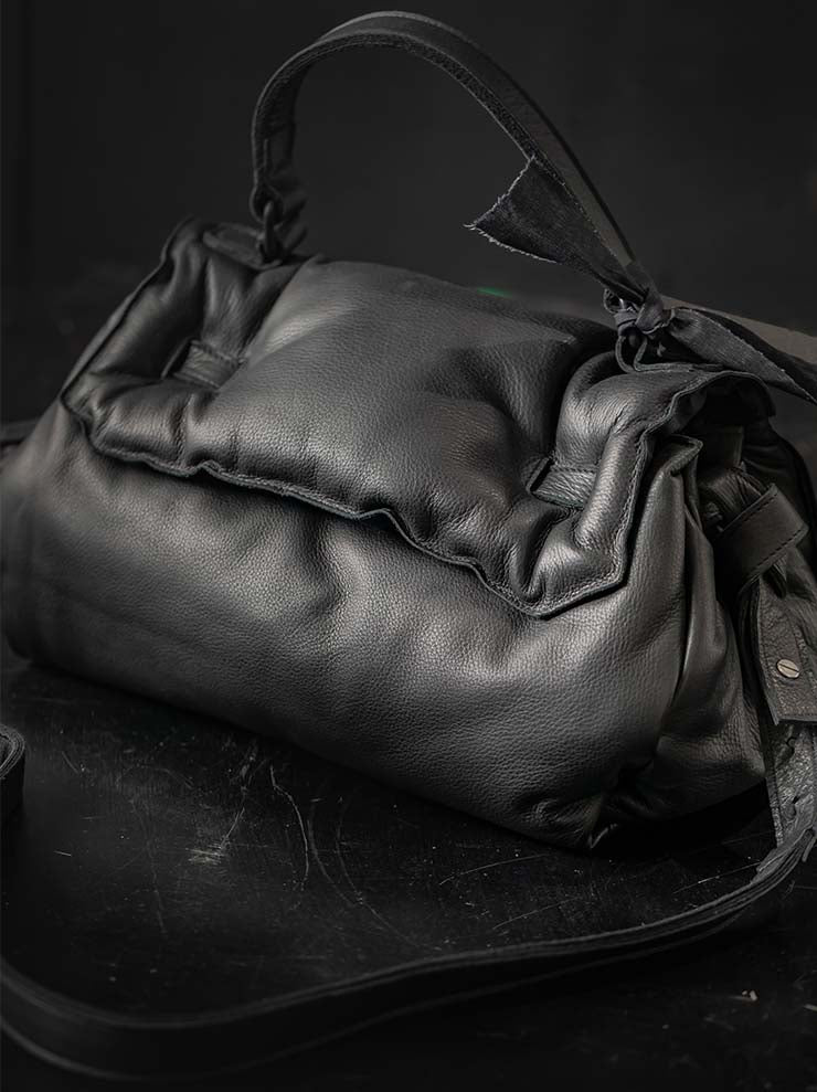TUFORÉE<br> Leather bag / REAR MEDIUM / BLACK