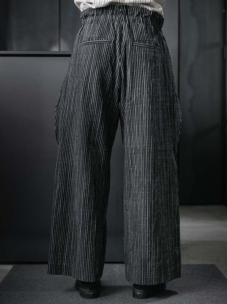 individual sentiments<br>UNISEX ラップワイドパンツ / black