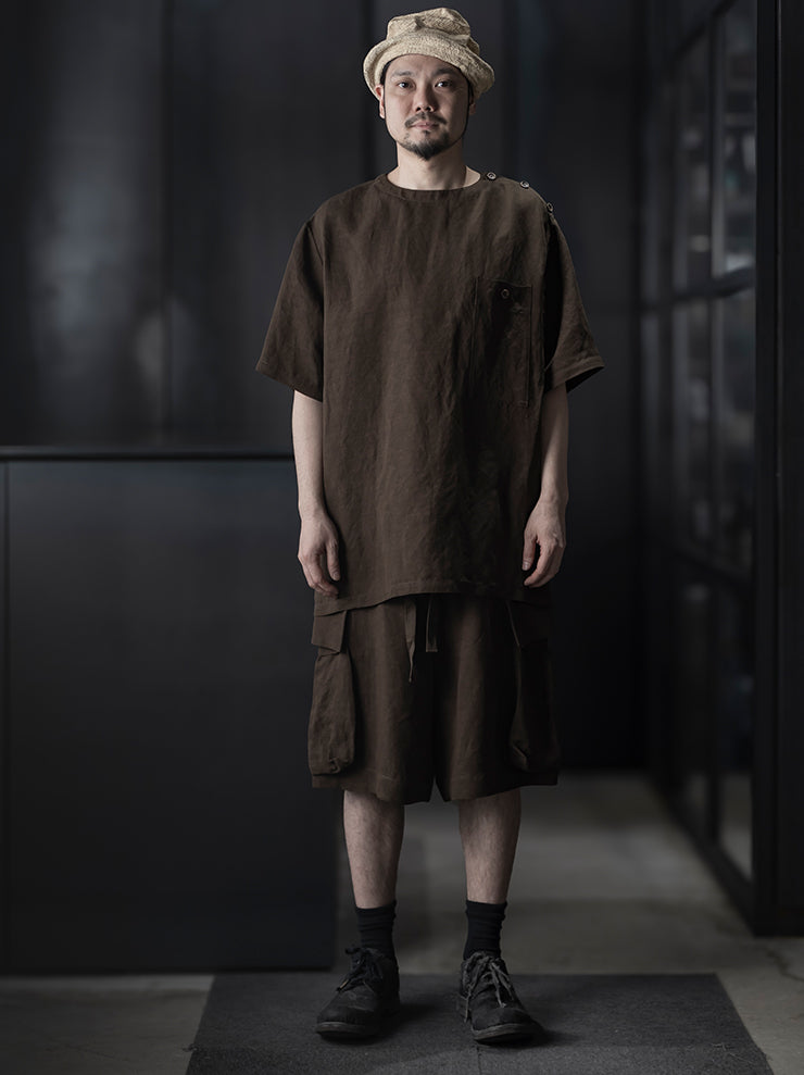 UMA WANG<br> MENS HALF SLEEVE TOP / DARK BROWN
